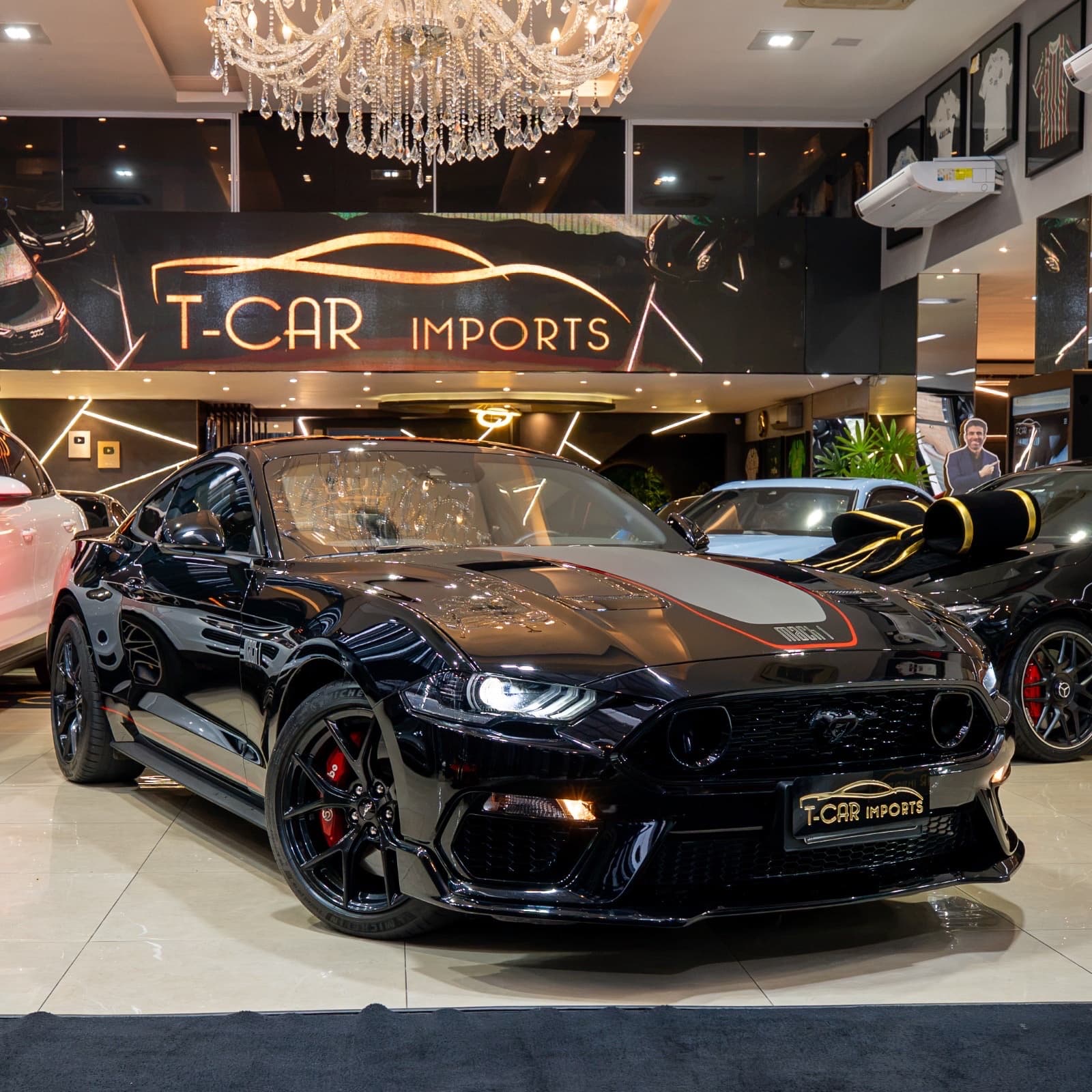 Ford Mustang Mach 1 5.0 V8 no showroom da TCAR Imports