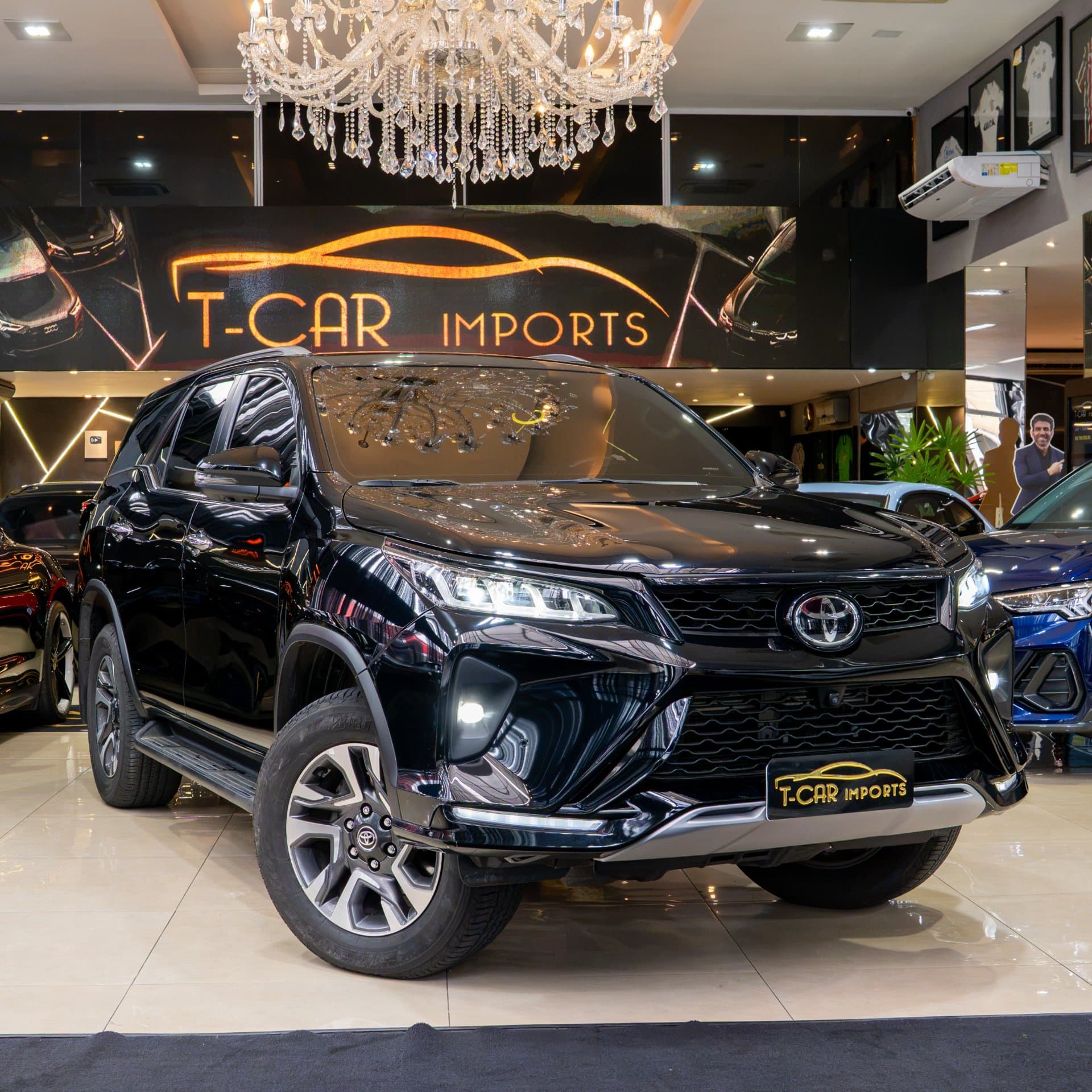 Toyota Hilux SW4 Diamond 2.8 no showroom da TCAR Imports