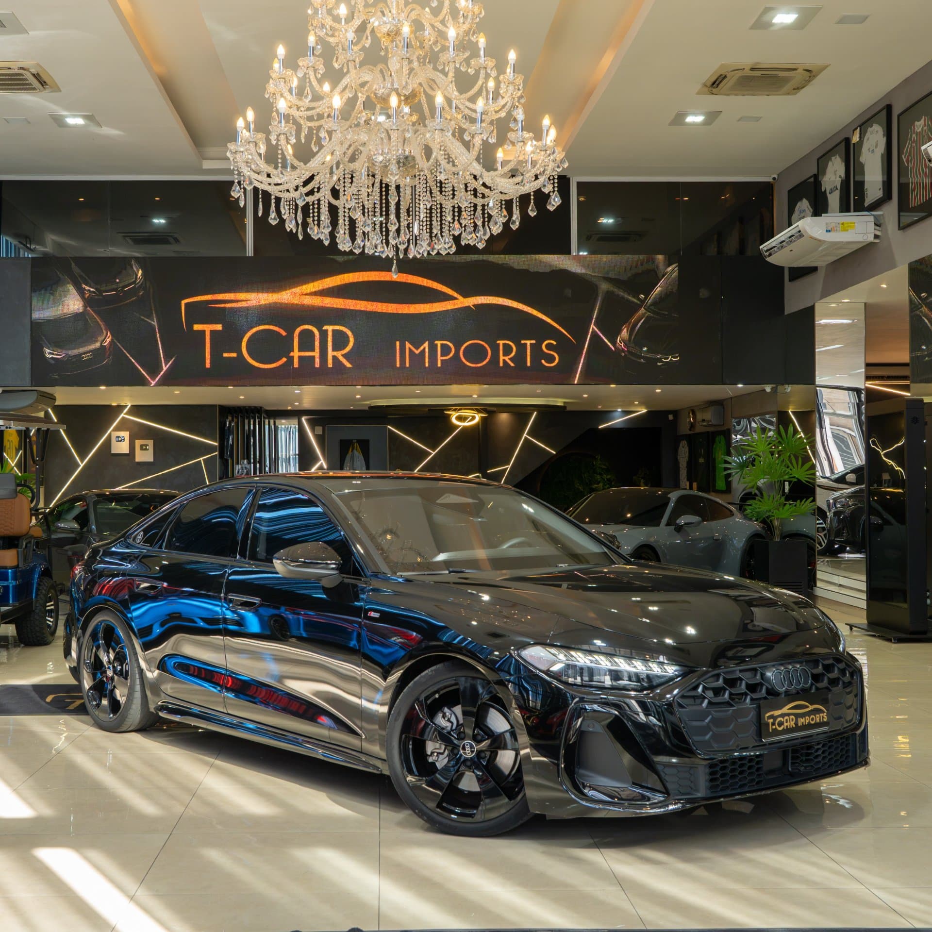 Audi A5 Sedan Performance S Edition no showroom da TCAR Imports